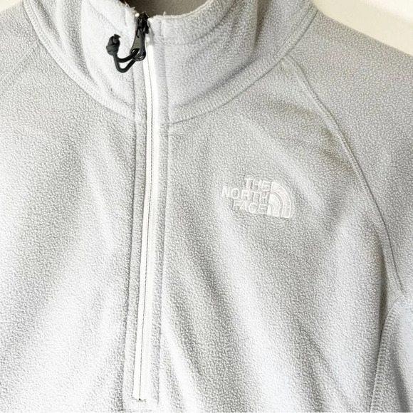 The North Face 1/4 Zip Women’s Size Medium Lightweight Fleece Jacket Silver Gray - Picture 5 of 9